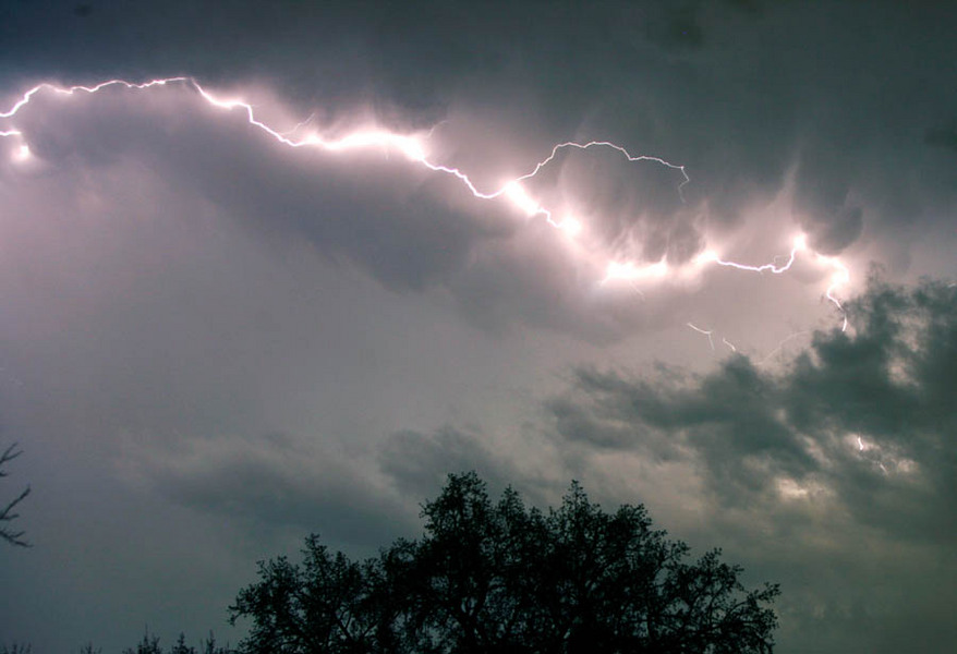 Lightning over Madison 4_13_06 _H2T1383 WEB.jpg