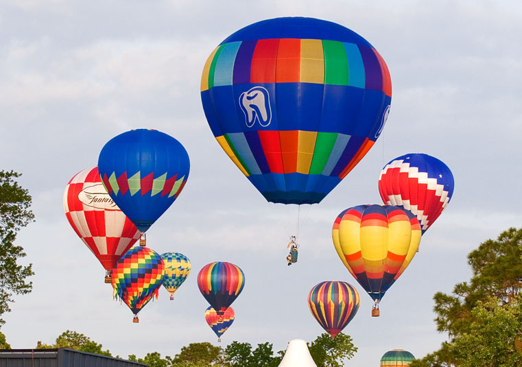 Weidemann 4427 SunNFun 10 Balloons _MG_4268 WEB.jpg