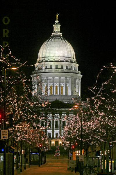 Capital-Night-State-St--2628-Sized-UP-WEB.jpg