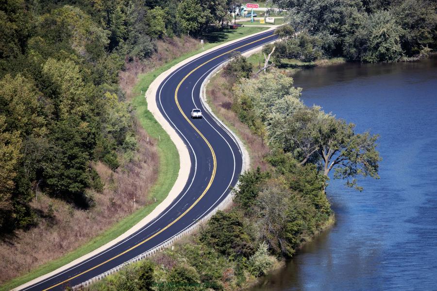 Weidemann-4716-Hwy-60-Boscobel_MG_2233-WEB.gif