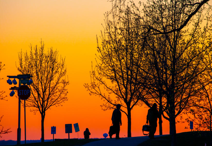 Weidemann 4778 People Walking Tenney Sunset_MG_5879.jpg