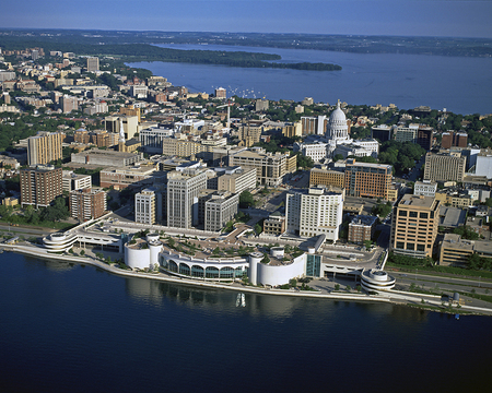 Weidemann 3021 426359_9 Madison Isthmus Aerial WEB.jpg