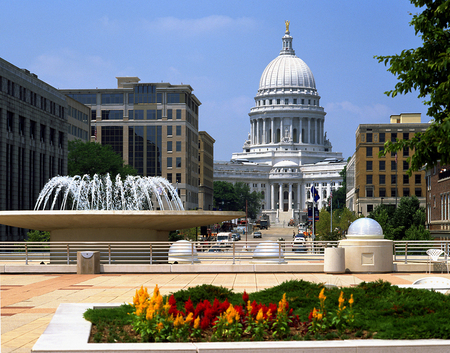 CAPITOL FOUNTAIN FLOWERS 426359_13 WEB.jpg