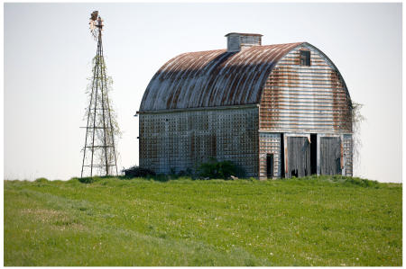 Weidemann 4735 Barn Pierceville Rd_MG_4578 8by12.jpg