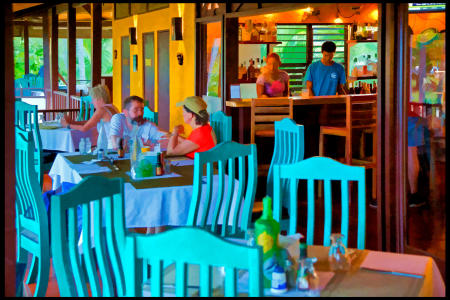 Weidemann 4744 Restaurant CR_MG_8854 MOD BuzsimIII.jpg