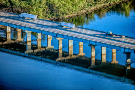Weidemann 4778 Trucks I90 Bridge_MG_6728 HDR.jpg
