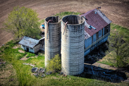 Weidemann 4778 Old silos n barn Packwaukee_MG_6321 Dramatic HDR.jpg